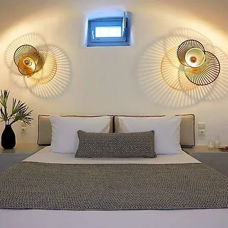 Arxegono Cave Santorini Hotel